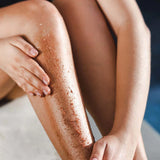 Шоколадов глоу скраб за изглаждане и подхранване на кожата 200 г - Feel You