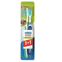 Oral B - 1-2-3 Fresh Medium Toothbrush - 1ml