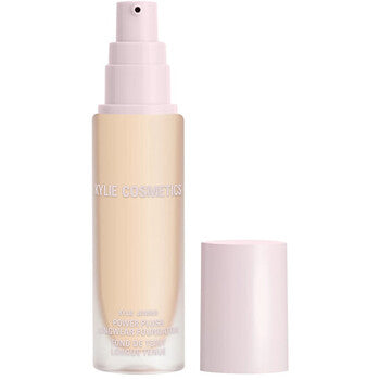 Kylie Cosmetics - Power Plush Longwear Foundation - Dlouhotrvající make-up 30 ml