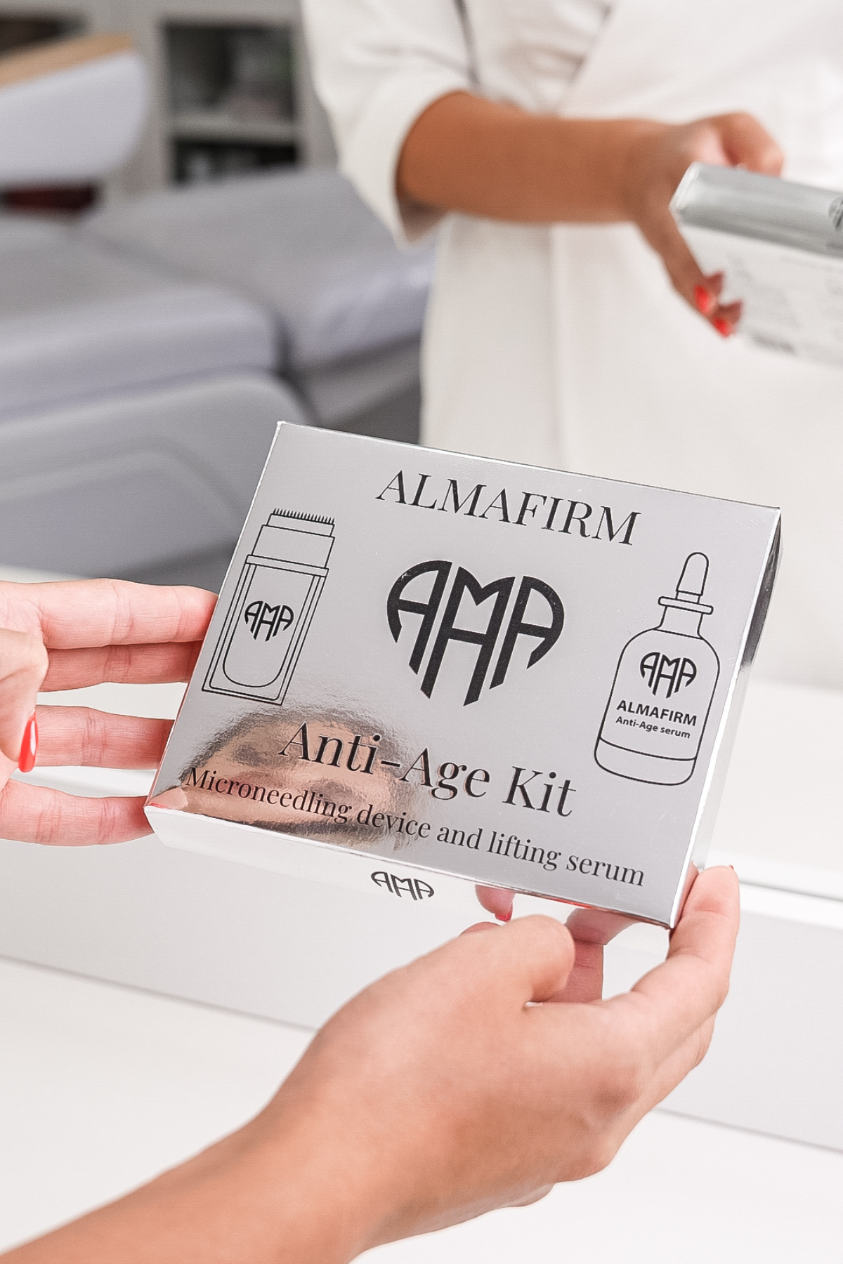 Анти-ейдж микронийдлинг комплект (Anti-Age Microneedling Kit) - Feel You