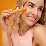 Vitamin C eye roller with 10% vitamin C for a fresh and radiant look 15 ml