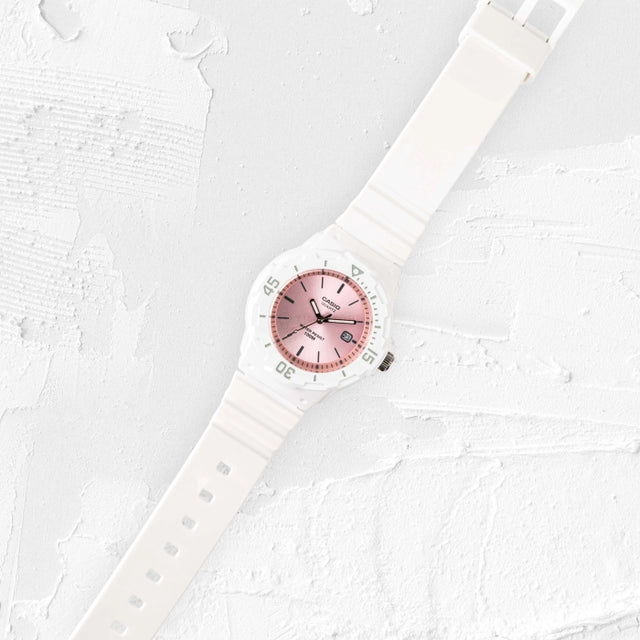 Casio Youth Ladies LRW-200H-4E3VDF - Feel You