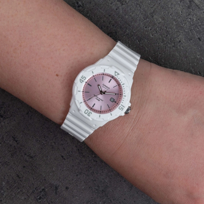 Casio Youth Ladies LRW-200H-4E3VDF - Feel You