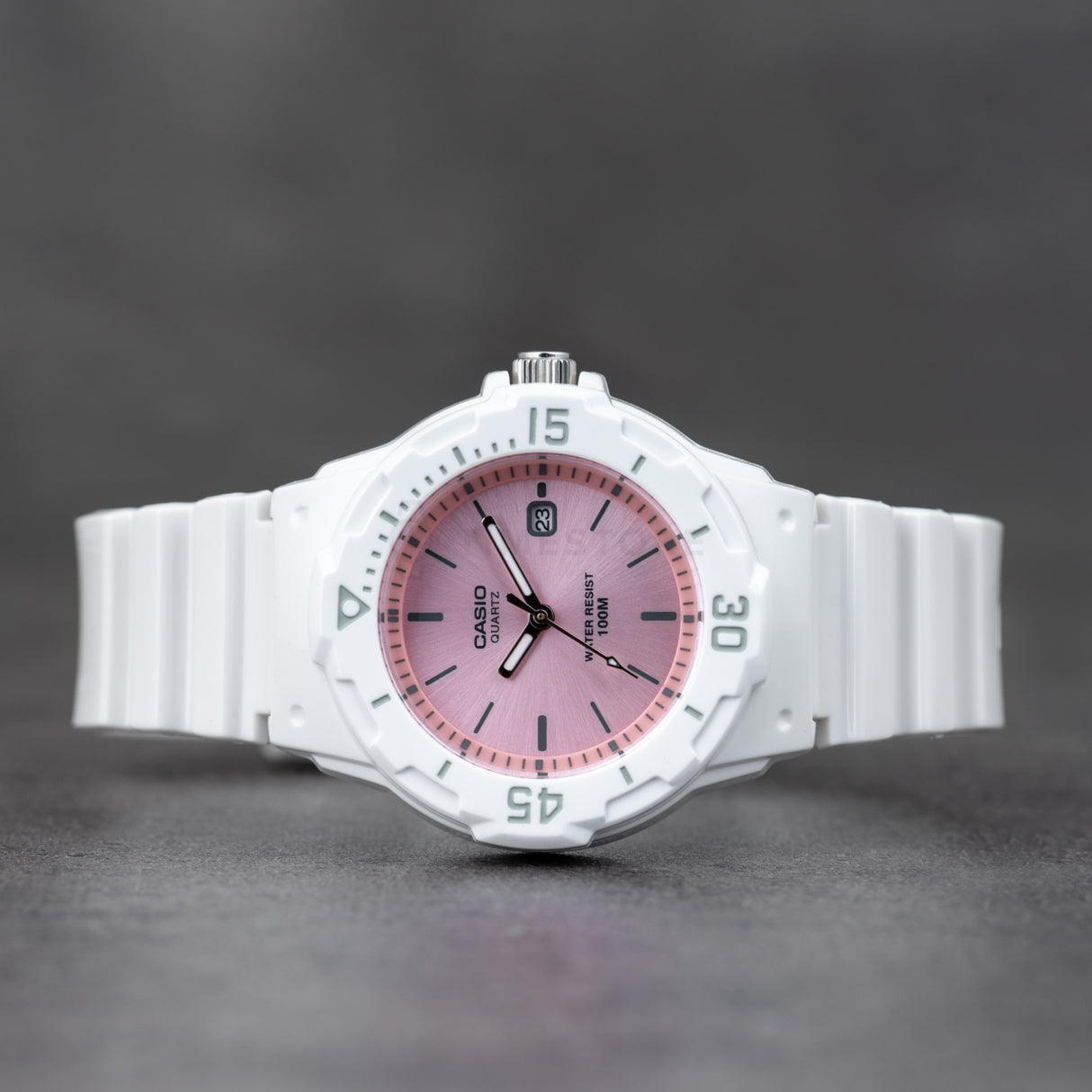 Casio Youth Ladies LRW-200H-4E3VDF - Feel You