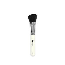 Dermacol - Chopped cosmetic brush on blush and D54 bronzer - Feel You