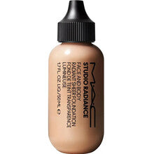 Stila Cosmetics - Studio Radiance Face and Body Radiant Sheer Foundation 50 ml - Feel You