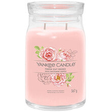 Yankee Candle - Fresh Cut Roses Signature Candle - 567.0g